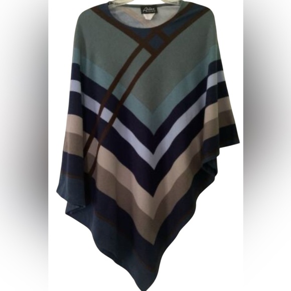 Y2K colorblock poncho,cape,women ,one size , black & white,Canada made ,EC - Picture 12 of 13